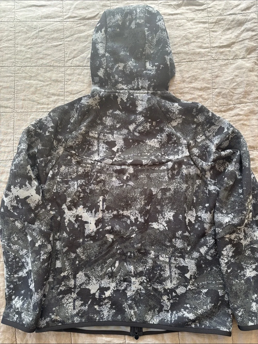 Men’s Nike Sportswear Tech Full Zip Hoodie in Digital Snow Camo